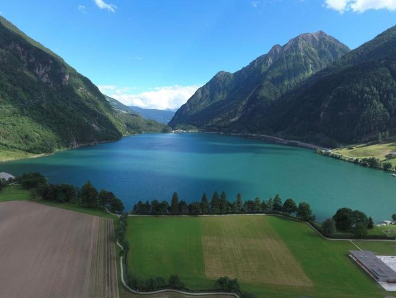 Bungalow Miralago In Camping Cavresc, Via Dal Cavresc 1, 7746 Le Prese-Poschiavo Buitenkant foto